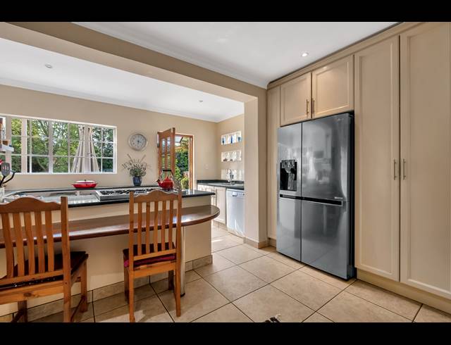 4 BEDROOM HOUSE FOR SALE IN EMMARENTIA